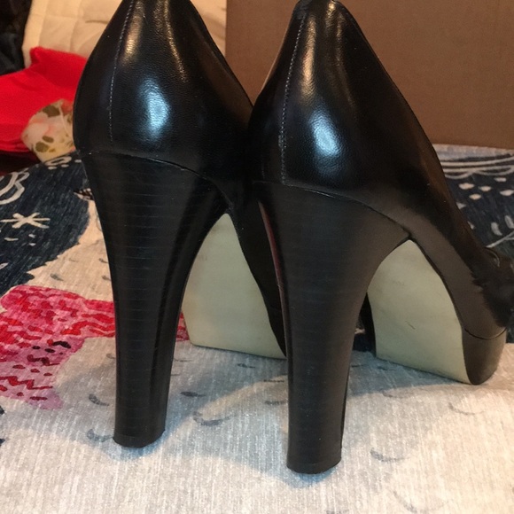 Marc Fisher black leather heels - Picture 4 of 7
